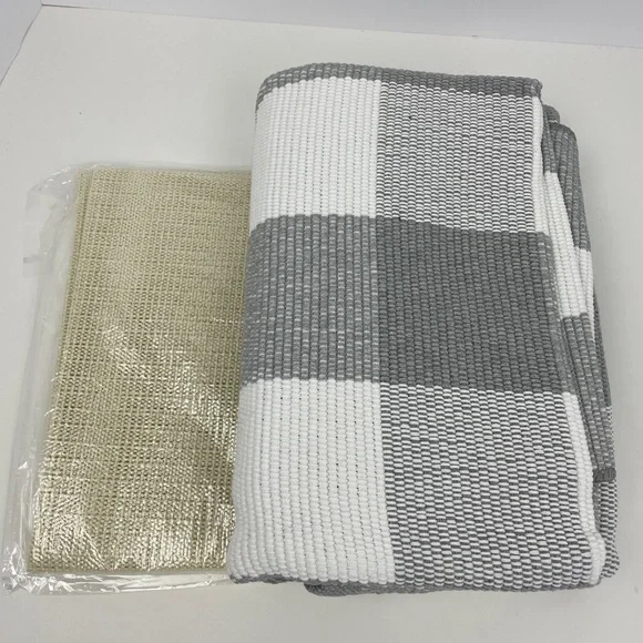 New Cute Modern Barnhaus Grey Buffalo Check Plaid Indoor/Outdoor Rug 3’x4’ - Picture 2 of 8